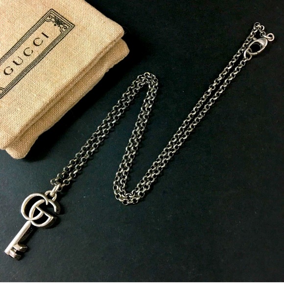 GUCCI Double G Key Motif Arabesque Silver 925 Pendant Necklace - Picture 2 of 8